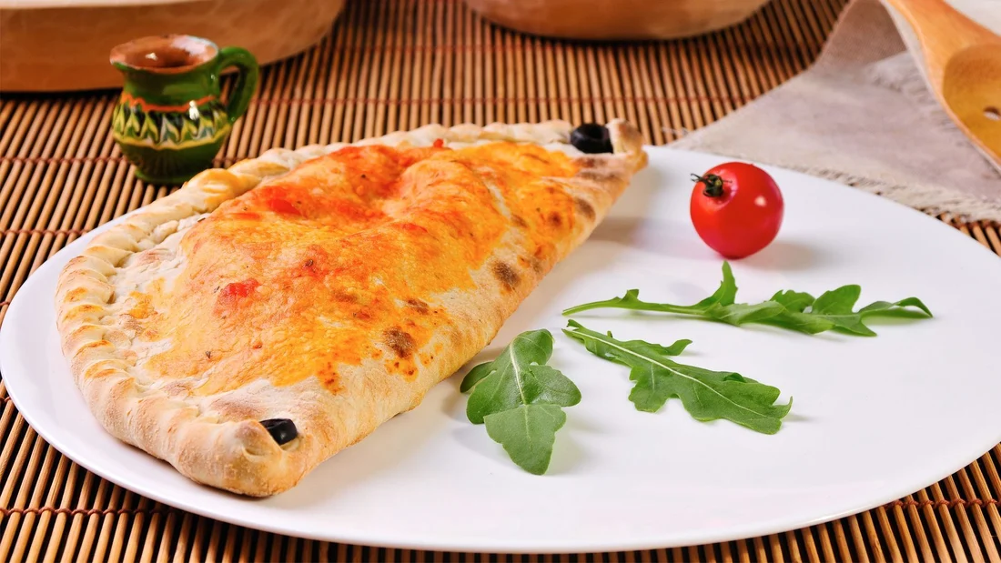 Golden baked calzone from Deanna’s original website